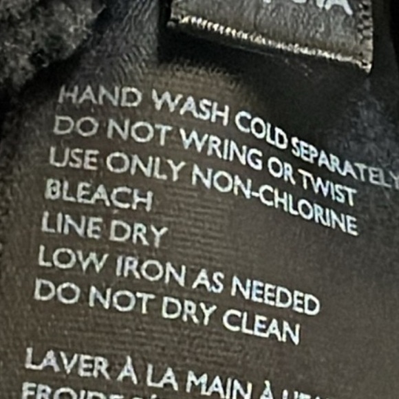 URBAN OUTFITTERS Black and Brown Teddy Oversized
Open Hoodie Pockets Size XS/S - Picture 9 of 12